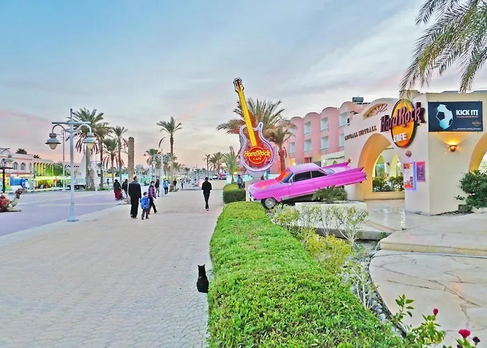The Touristic Promenade * Хургада