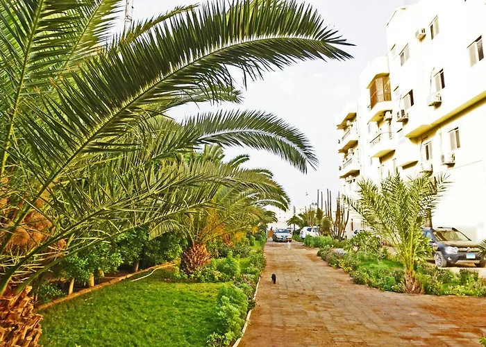 The Touristic Promenade Апартаменты